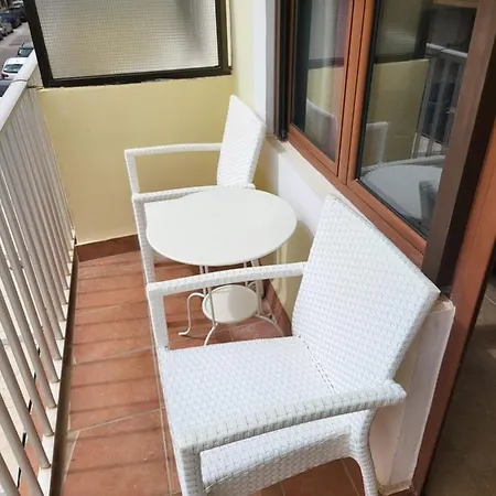 Das Hostal Хостел *