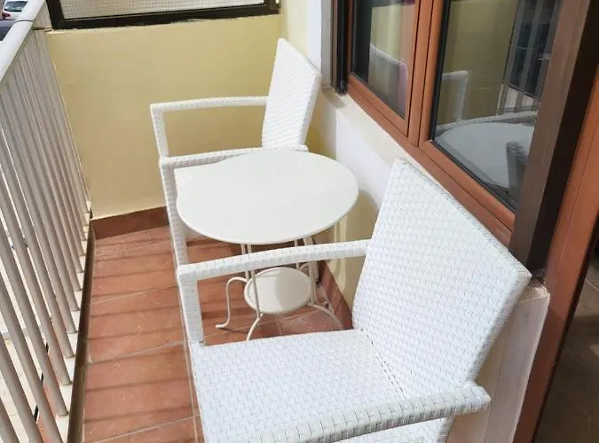 Das Hostal ホステル *